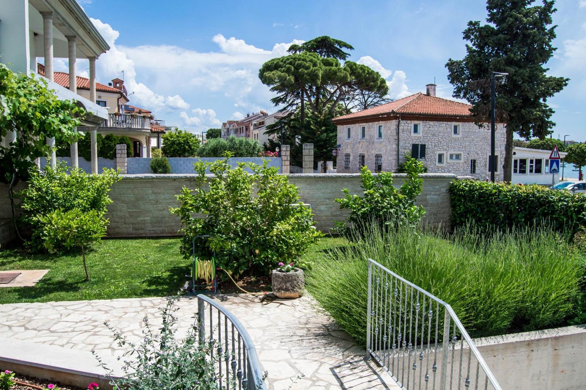 Apartment Derossi Umag Bagian luar foto